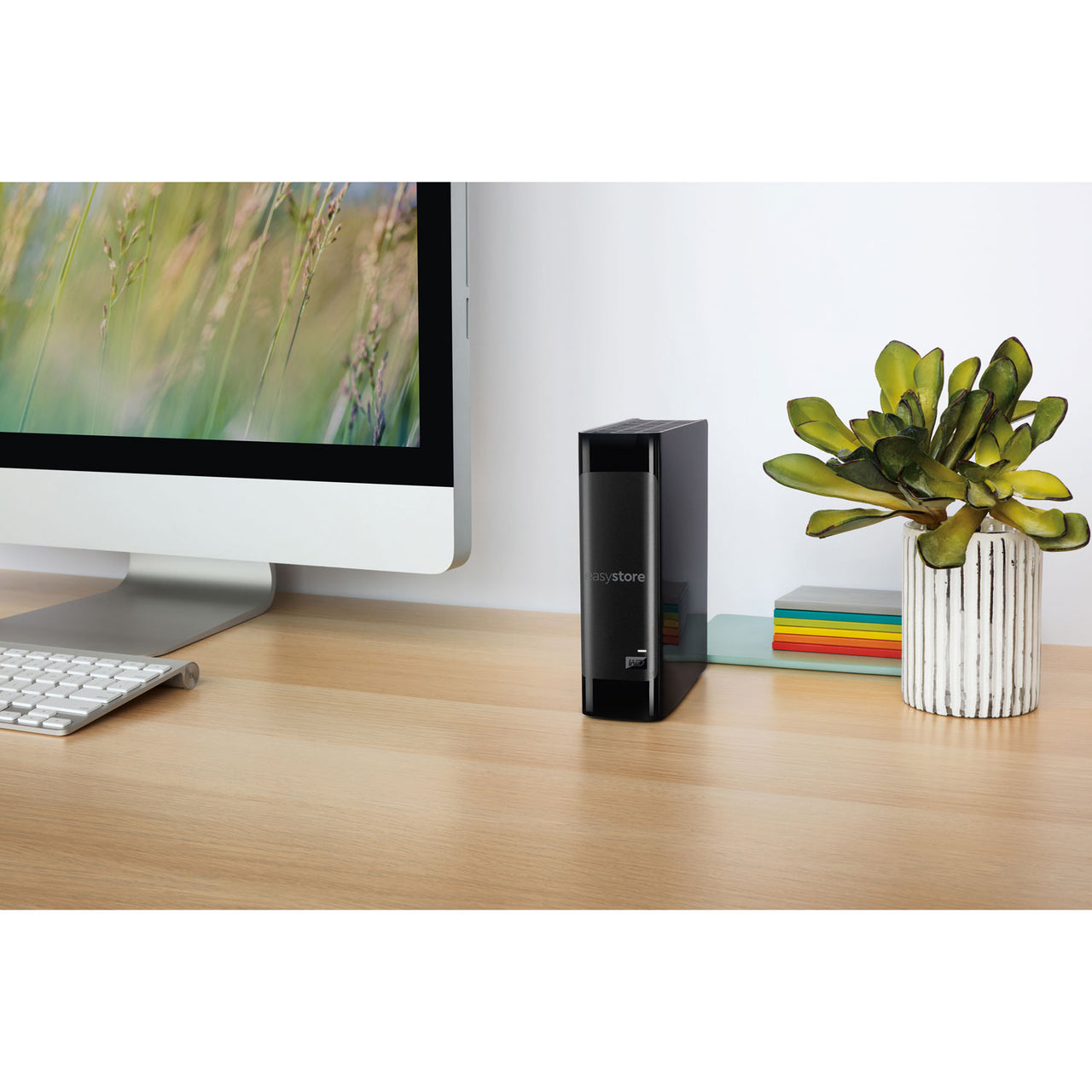 WD Easystore 14TB USB 3.0 Desktop External Hard Drive (WDBAMA0140HBK-NESE) - Black - Only at Best Buy